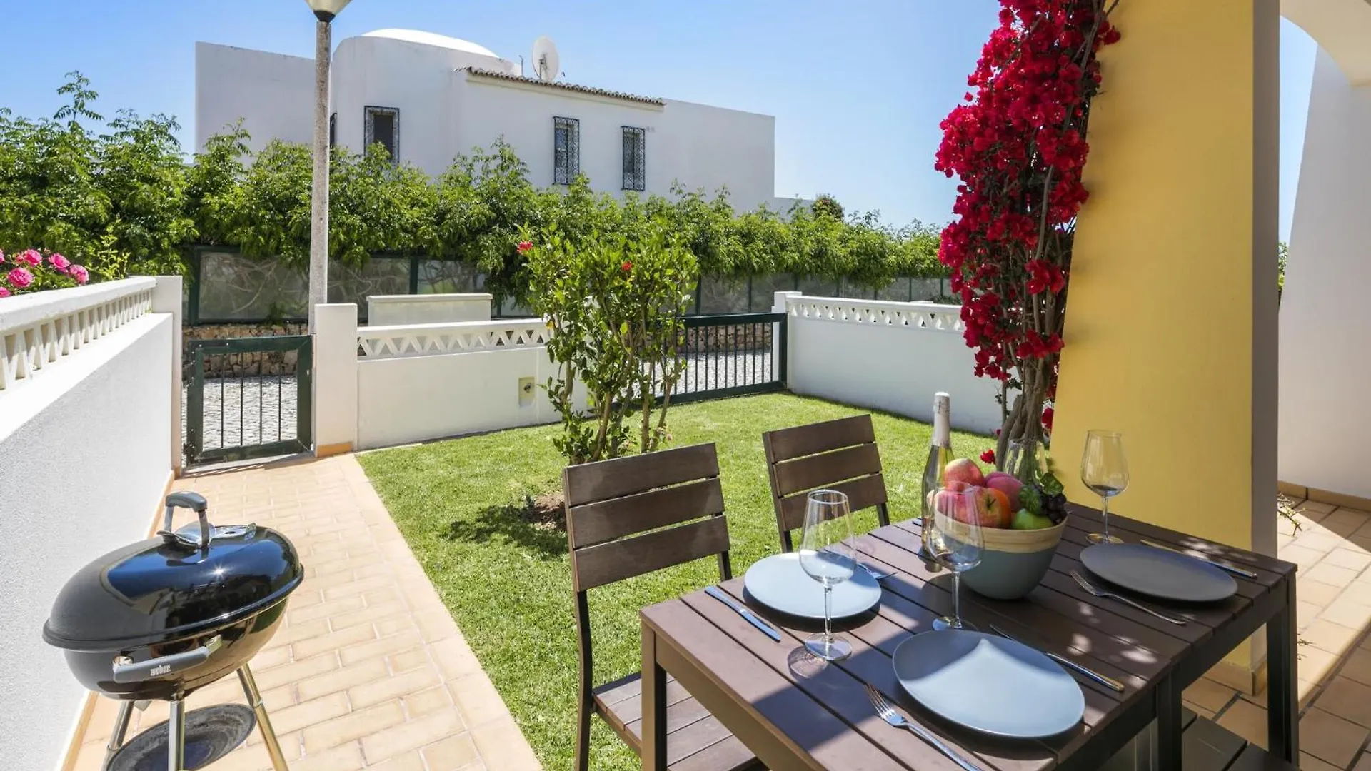 Holiday Home In Benagil With Communal Pool Portugália